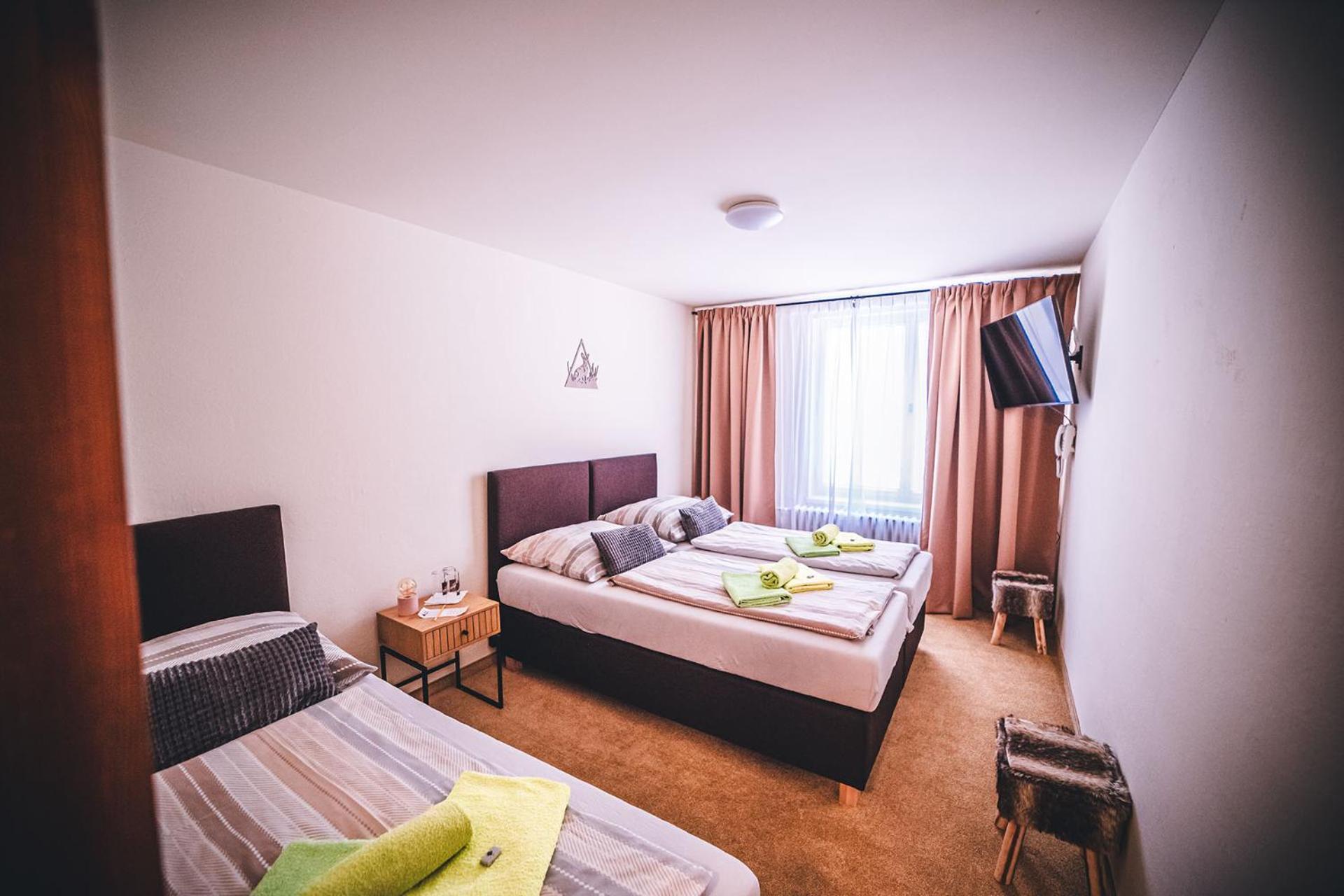 Wellness & Spa Hotel Certov Luaran gambar