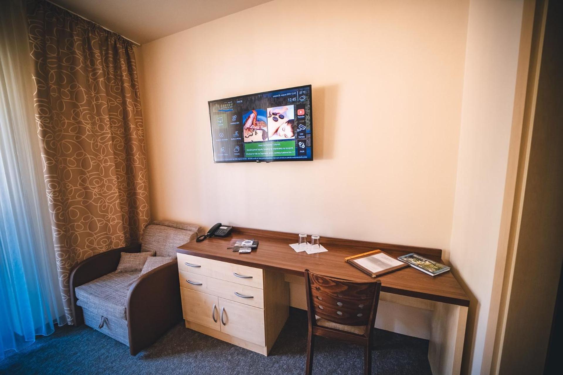Wellness & Spa Hotel Certov Luaran gambar