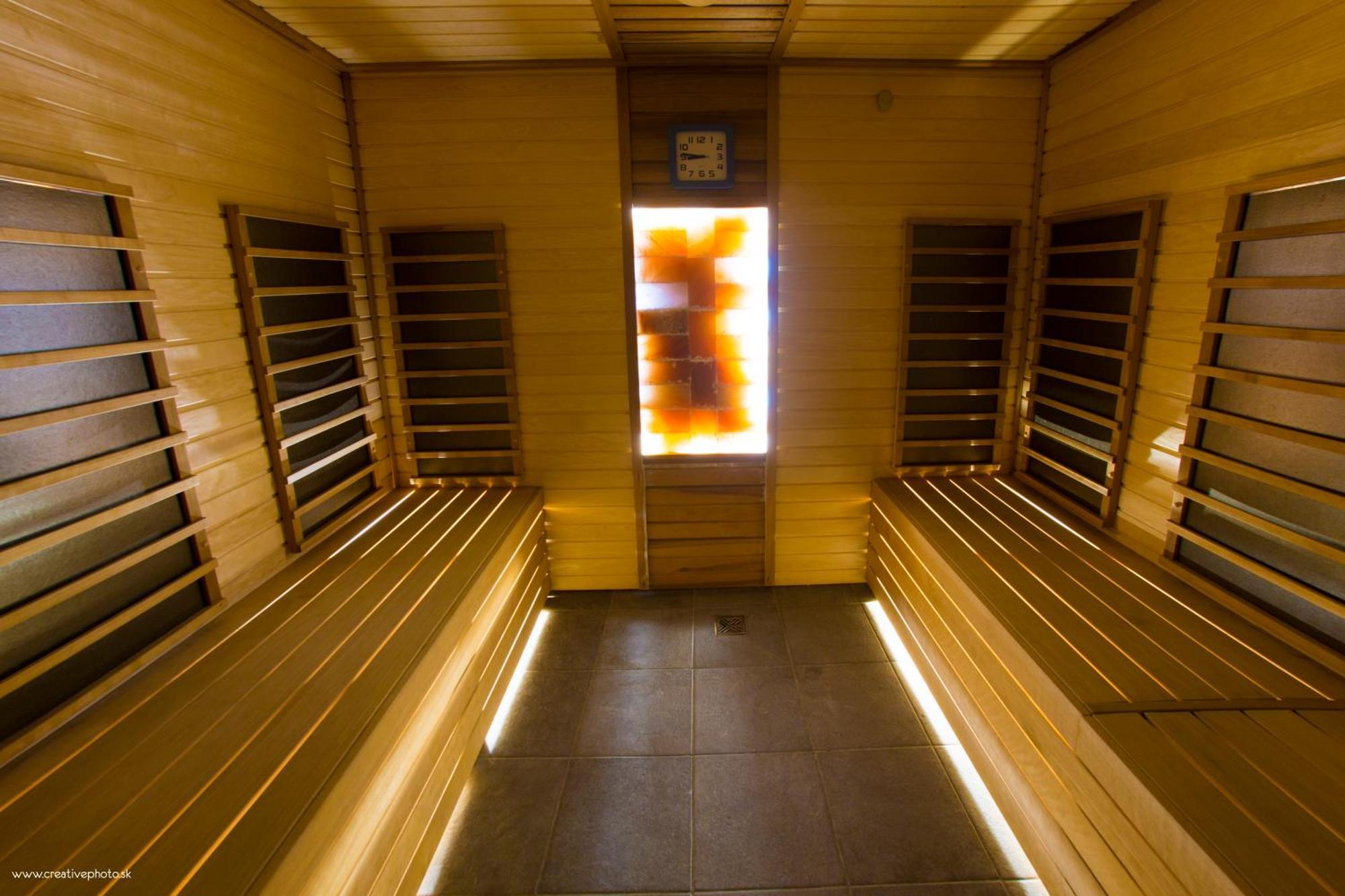 Wellness & Spa Hotel Certov Luaran gambar